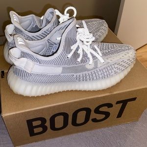 Yeezy Boost 350 V2 STATIC Non Reflective